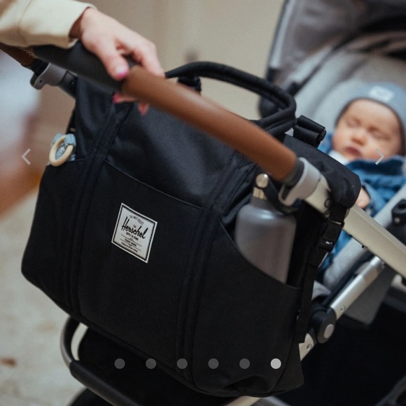 Herschel Strand Duffle | Diaper Bag - 24L with change pad - Picture 3 of 4